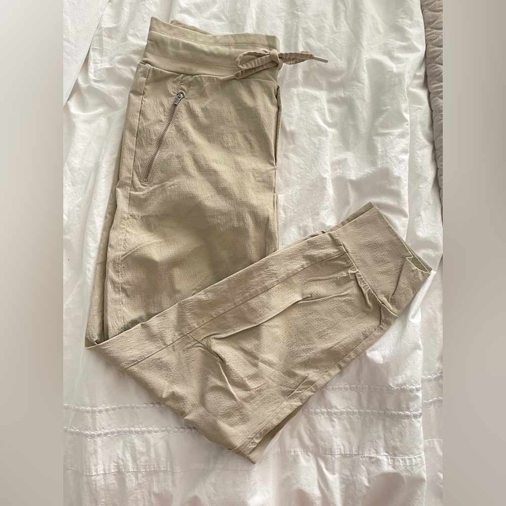 Athleta joggers size 6